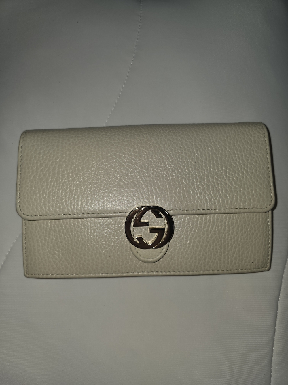 Gucci Beige Leather Continental Wallet On A Chain